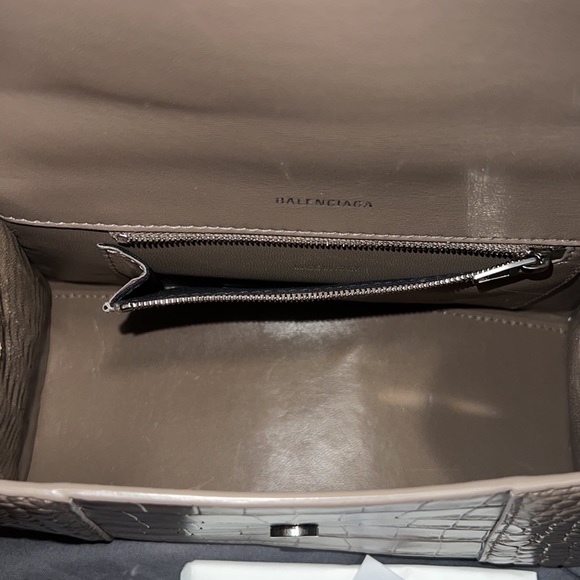 Balenciaga small croc embossed hourglass - Picture 9 of 9